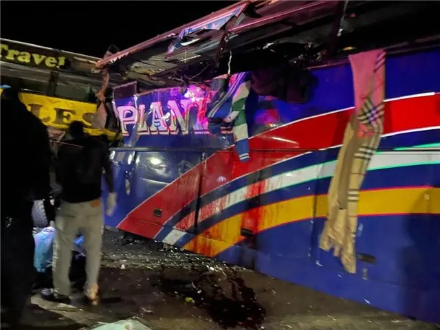 Трагедия в Уганде - авария с четырьмя машинами унесла жизни 63 человек